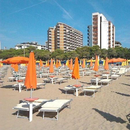 Cristallo Residence Lignano Sabbiadoro Exterior photo