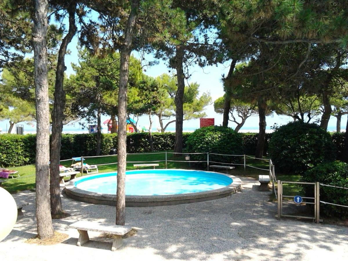 Cristallo Residence Lignano Sabbiadoro Exterior photo