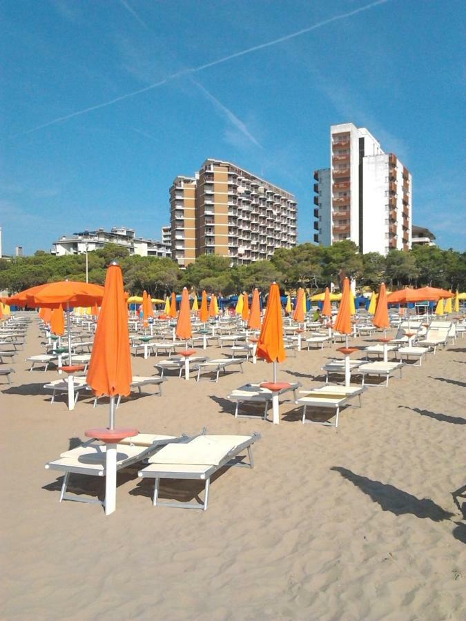 Cristallo Residence Lignano Sabbiadoro Exterior photo